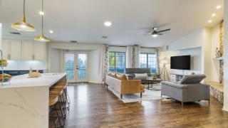 Le Grand Bleu by AvantStay Luxury Hilltop Estate - 1