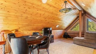 0.5mi to the Lake Deck w Views Poker Table Eagle Ridge Retreat by AvantStay - 6