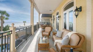 Promenade by AvantStay Beach Front Mansion w Breathtaking Views Pool - 1