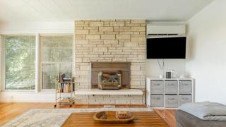 Sunny Side Island Retreat by AvantStay Backyard - 2