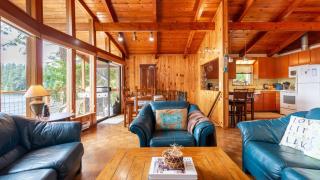 Goss Lake Getaway by AvantStay Lakefront Escape - 7