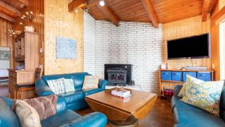 Goss Lake Getaway by AvantStay Lakefront Escape - 2