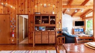 Goss Lake Getaway by AvantStay Lakefront Escape - 1