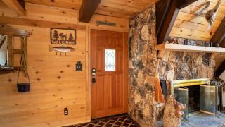 Bear’s Lair by AvantStay 3mins from Bear Mountain Ski Resort - Big Bear Lake - 2