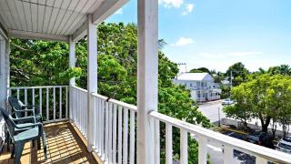 Duval Breeze by AvantStay Great Location Close to Beach Nightlife Shared Pool Week Long Stays - 7