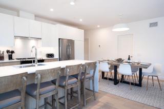 Wooley Terrace by Revelstoke Vacations - 4