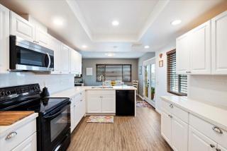 Navigate Stays Peaceful Escape w Hot Tub & Views - 3