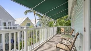 Pool 2 Blocks to Duval St Gated Community Month Long Stays Shipyard Treasure by AvantStay - Key West - 8