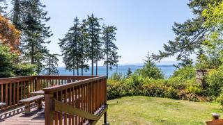 Smugglers Lagoon Beach Cottage by AvantStay - 3