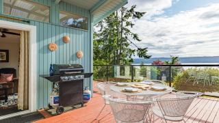 Wolf Beach Cottage by AvantStay Harbor Views - 9