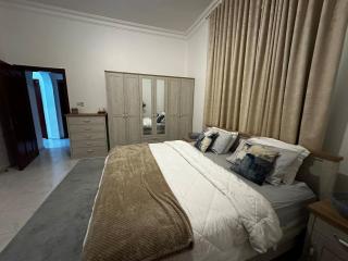 Stylish 2 Bedroom with 2 outside area - 8