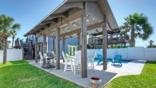 Boujee Pelican by AvantStay PoolGame RoomViews - 7