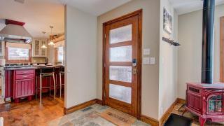 Hillside Overlook by AvantStay Quiet Mountain Getaway w Incredible Views - 4