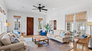 Family Home Beach Access Private Guest House - 4