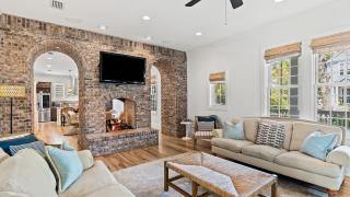 Family Home Beach Access Private Guest House - 0