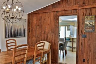 Bear Paw Cabin - 3 Living Areas, Hot Tub & Ping Pong Table - 1