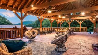 Smokey’s Paradise by AvantStay Sleeps 22 Pool - 7