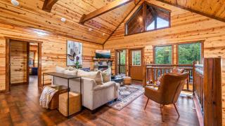 Smokey’s Paradise by AvantStay Sleeps 22 Pool - 5