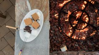 Modern Mountain Home w Cozy Fire Pit 15 Mins frm Northstar Maple by AvantStay - Ponderosa Fairway Estates - 5