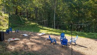 Dudley II by AvantStay Game Room Enclosed Deck w Hot Tub Views Cozy - Pigeon Forge - 6