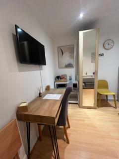 The Bungalow by SJP - Double Room - 7