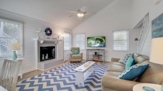 72 Pelican Bay AvantStay Community Pool Decks - 7