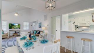 72 Pelican Bay AvantStay Community Pool Decks - 3