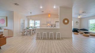 Near the Beach w Pool Boat Parking Golf Cart Zone Agave House by AvantStay - 2