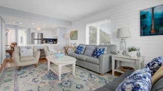 204 B Port O Call by AvantStay Beachfront Condo - 2