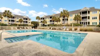 204 B Port O Call by AvantStay Beachfront Condo - Isle of Palms - 6