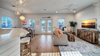 Priv Pool Yard w Putting Green Newly Remodeled Always Sunny by AvantStay - 6