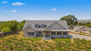 Cooperage by AvantStay Vineyard Views Soccer - 9