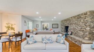 Amber Lodge by AvantStay Pool Firepit Sauna - 4