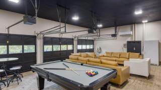 Amber Lodge by AvantStay Pool Firepit Sauna - 7