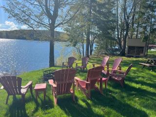 The Getaway Modern Lakefront w Hot Tub,Sauna,Wifi - 4