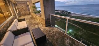 Exclusive, Beautiful & Spacious Penthouse In La Guaira with View - 9