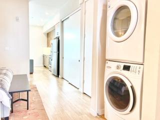 Urban Oasis w Rooftop Views Heart of San Diego - 5