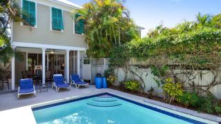 Tropical Dreaming by AvantStay 4 BLKS to Beach Private Pool - 0
