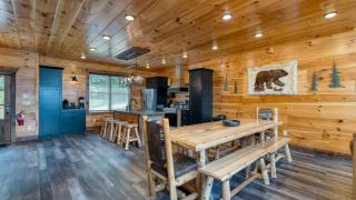 Duval by AvantStay 10min to DT Pigeon Forge w Indoor Pool Hot Tub Amazing Views - 2