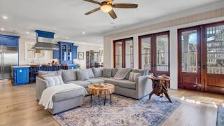 Steps to the Beach Pool Gym Game Room Movie Theater 3301 Palm by AvantStay - 7