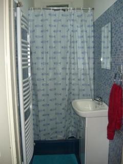 Cozy room for rent - 5