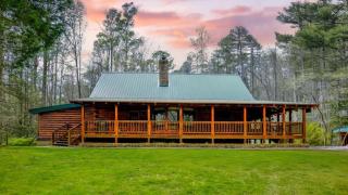 Twin Creeks Lodge by AvantStay 33 Acre Retreat - 0