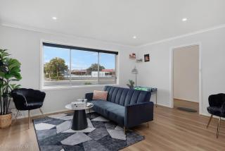 Hobart Family Retreat with Spa and Backyard Near Airport - 5