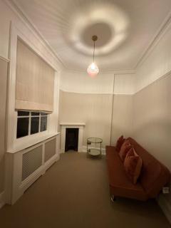 Elegant 3BR Duplex St Johns Wood - London - 1