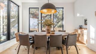 Modern Retreat w Pool Guest House Deck Lounge Henley by AvantStay - 2