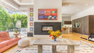 Luxe WeHo Villa Walk to Melrose Ave Pool Hot Tub North Vista by AvantStay - 2