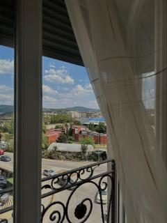 City View Luxury Apartment - 4