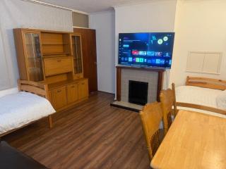 Andover Bungalow - 4