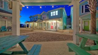 Pool Patio Blocks to the Beach Golf Cart Zone Daiquiri Daze by AvantStay - 0