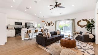 Sunny Palms by AvantStay Near Empire Polo Club - 3